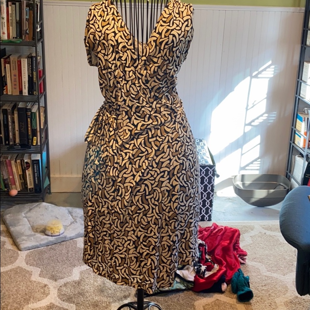 Diane Von Furstenberg wrap dress 10 / 1 day price